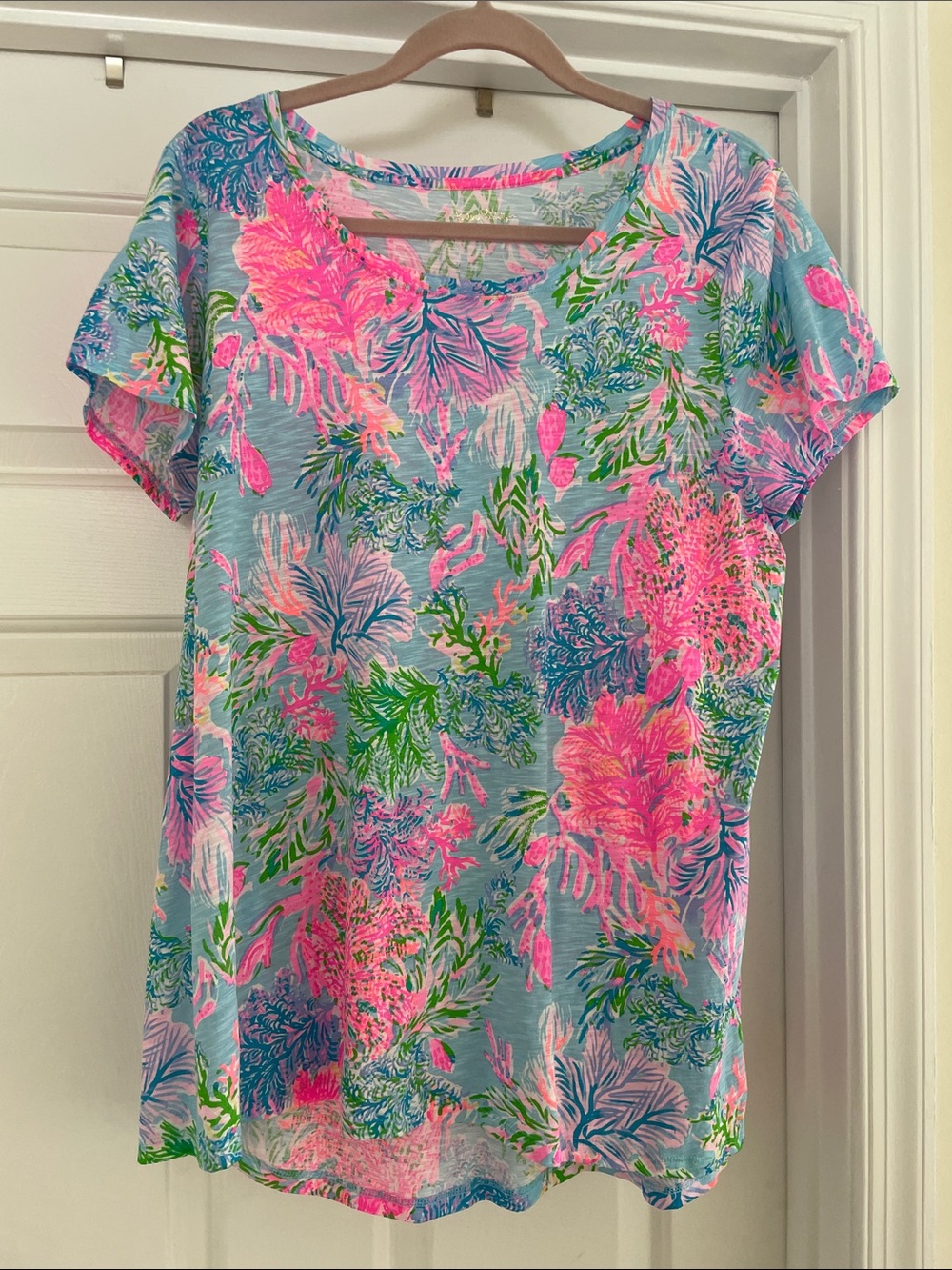 NWOT XL Lilly Pulitzer Etta scoop neck Tshirt in Celestial Blue Cay to my heart
